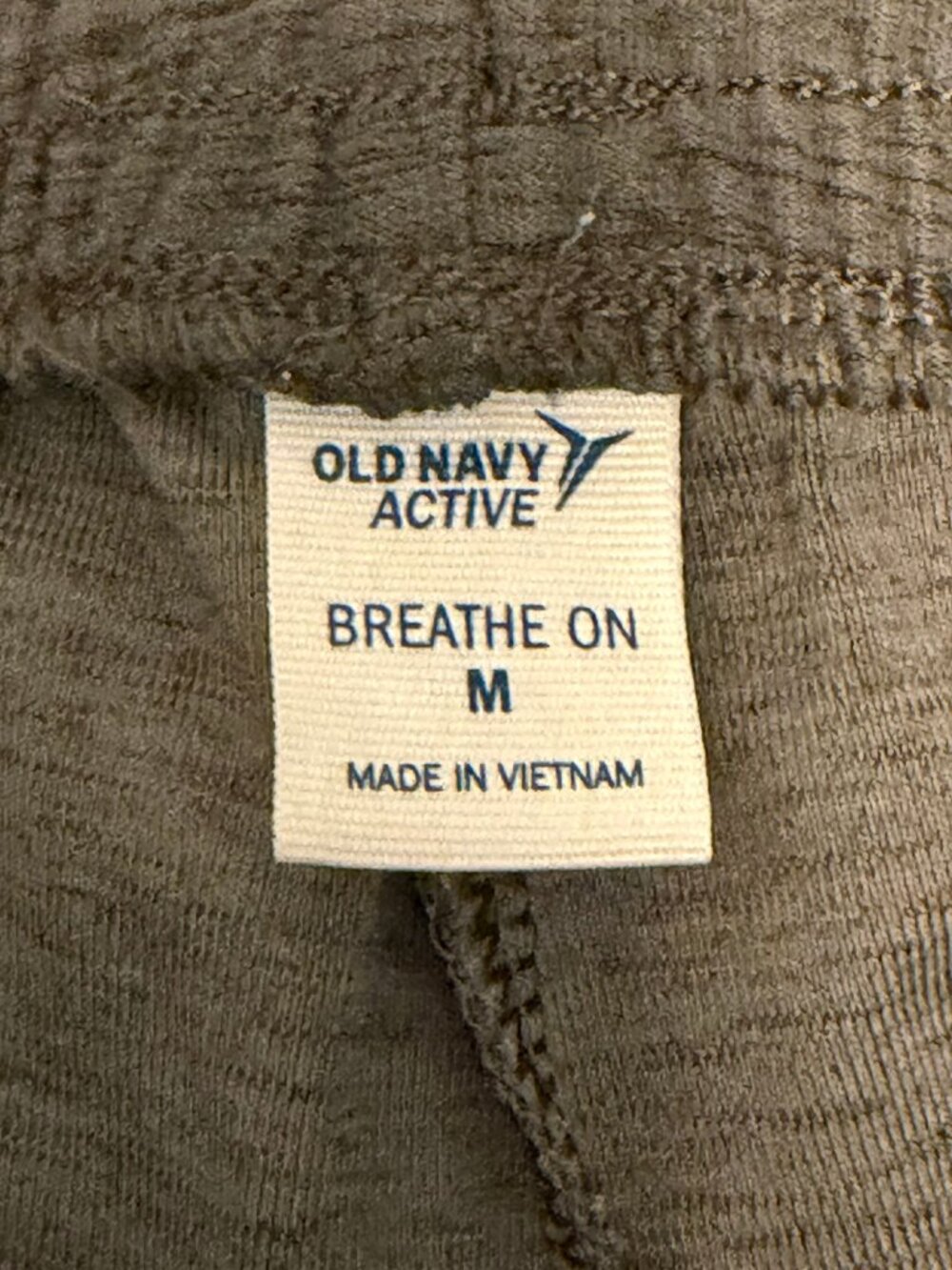 Bundle of 4 Old Navy Breathe On Jogger Pants Mid Rise Size Medium - Picture 2 of 4
